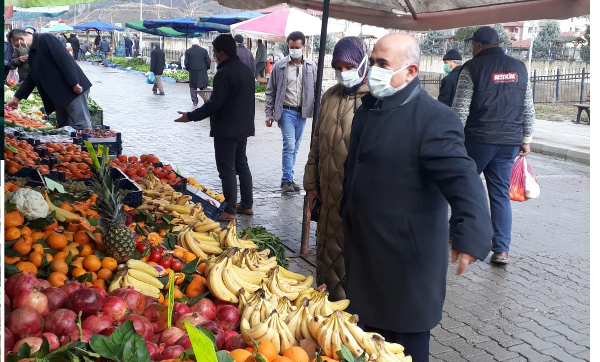 ÜNLÜ, SEBZE PAZARINI ZİYARET ETTİ